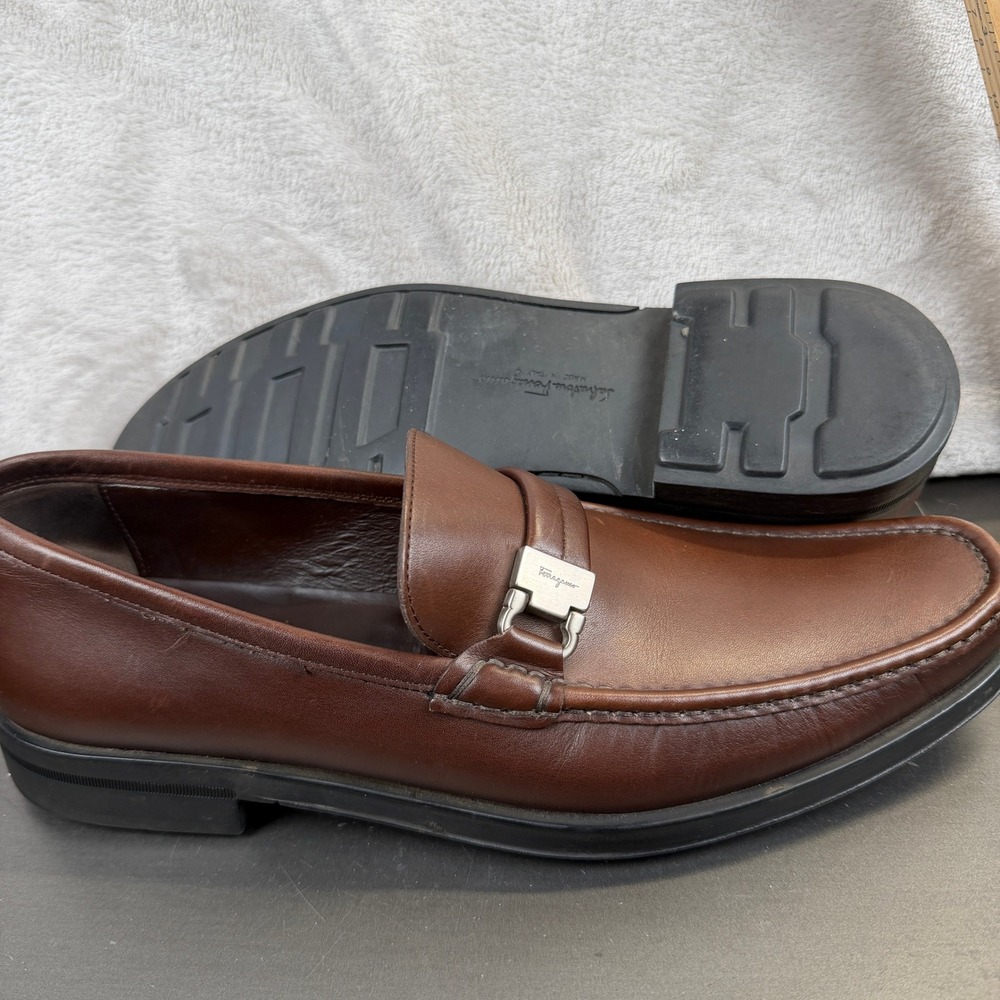 Salvatore Ferragamo Mens Brown Leather Gancini Loafers UR 11149 Size 9.5 D